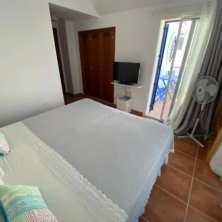 Charming 1 Bedroom With Shared Kitchen Next To Puerto Banus Apartment
