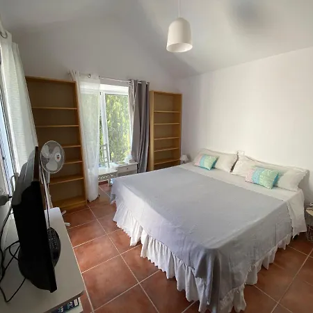 Charming 1 Bedroom With Shared Kitchen Next To Puerto Banus Apartment *
