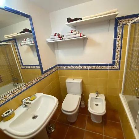 Apartment Charming 1 Bedroom With Shared Kitchen Next To Puerto Banus
