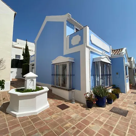 Charming 1 Bedroom With Shared Kitchen Next To Puerto Banus