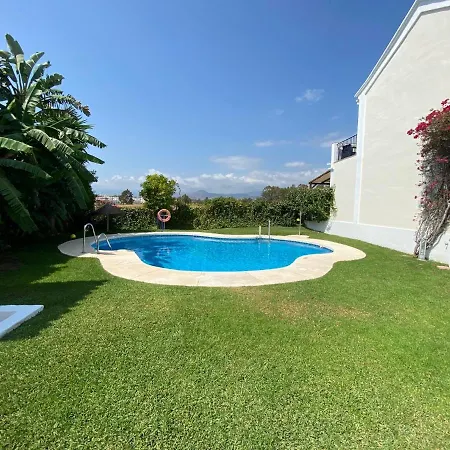 Apartamento Charming 1 Bedroom With Shared Kitchen Next To Puerto Banus