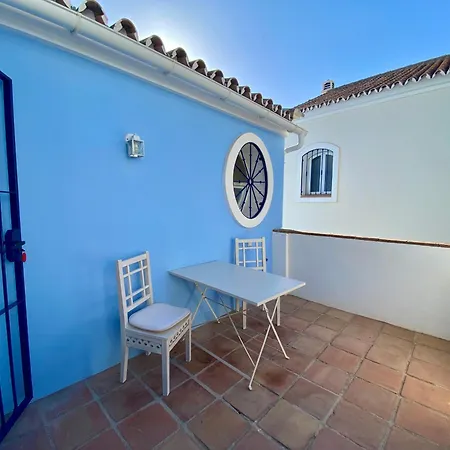 Charming 1 Bedroom With Shared Kitchen Next To Puerto Banus Marbellac