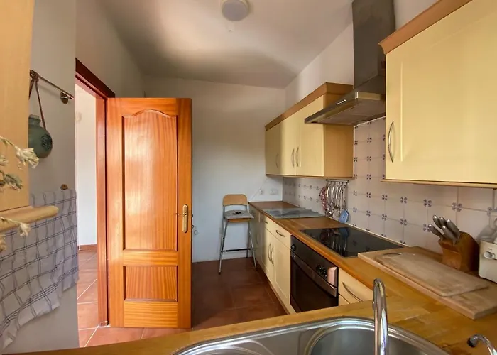 Charming 1 Bedroom With Shared Kitchen Next To Puerto Banus