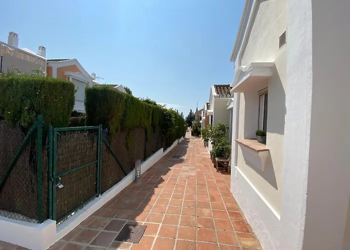 Charming Next To Puerto Banus Lejlighed Marbella