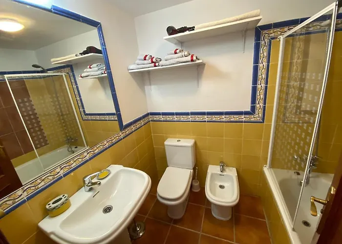 Apartamento Charming 1 Bedroom With Shared Kitchen Next To Puerto Banus