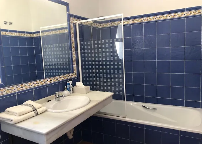 Charming 1 Bedroom With Shared Kitchen Next To Puerto Banus *