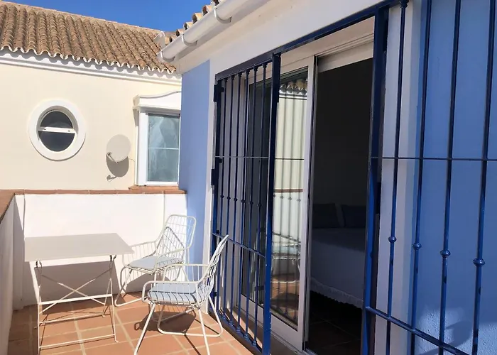Charming 1 Bedroom With Shared Kitchen Next To Puerto Banus Apartamento *