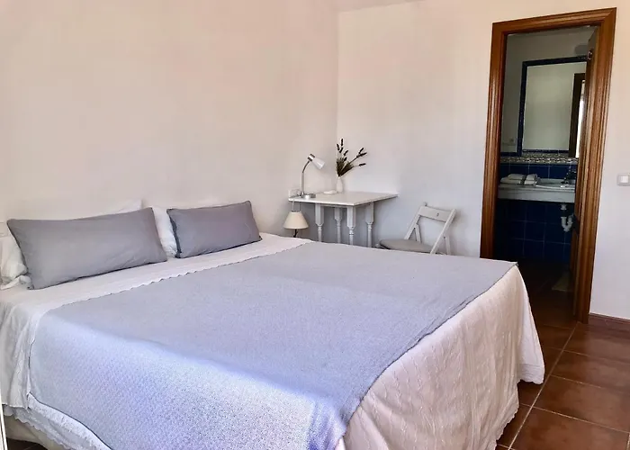 Charming 1 Bedroom With Shared Kitchen Next To Puerto Banus * Marbella