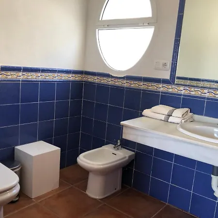 Charming 1 Bedroom With Shared Kitchen Next To Puerto Banus *