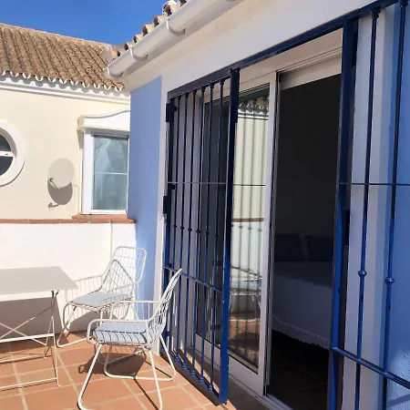 Charming 1 Bedroom With Shared Kitchen Next To Puerto Banus Daire *